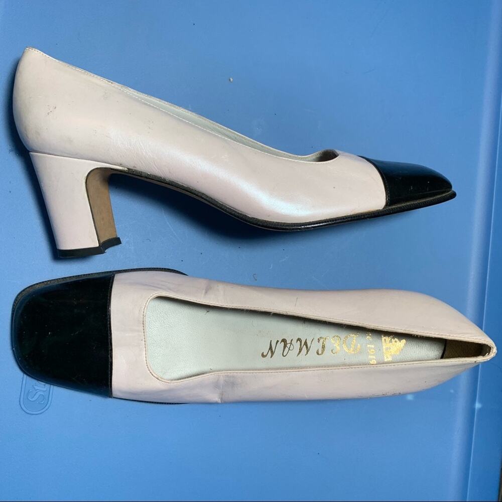 NEW UNWORN VINTAGE DELMAN PALE PINK W/BLACK CAP TOE 7.5/8